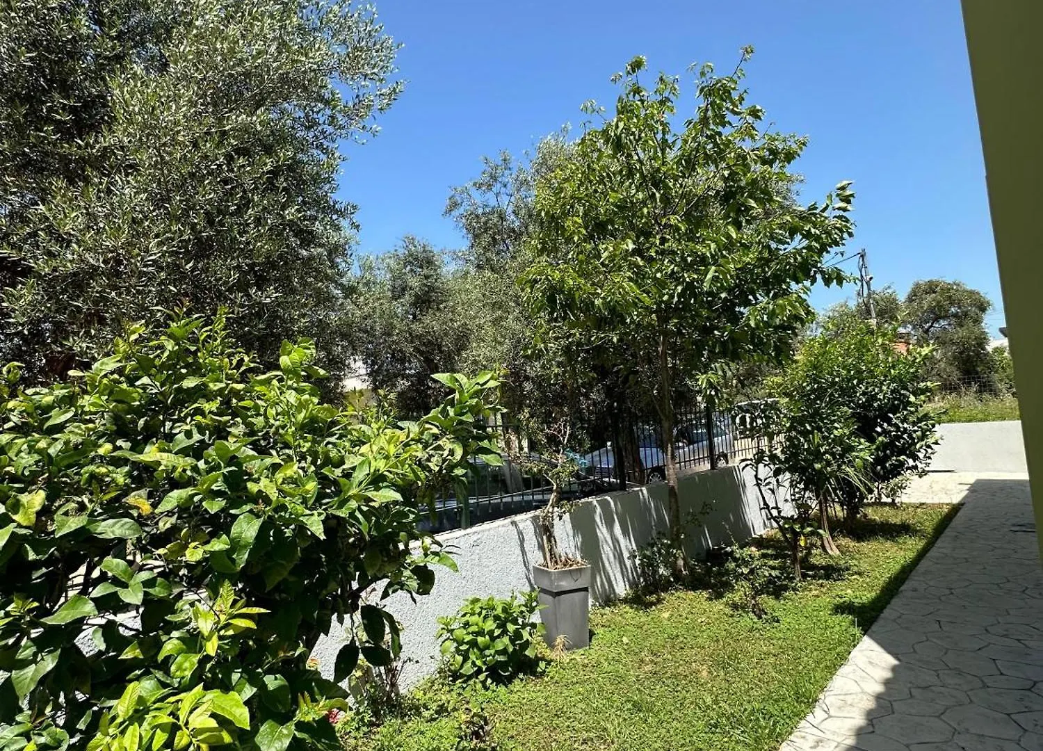 Apartment Garden Delights Apartaments Ksamil